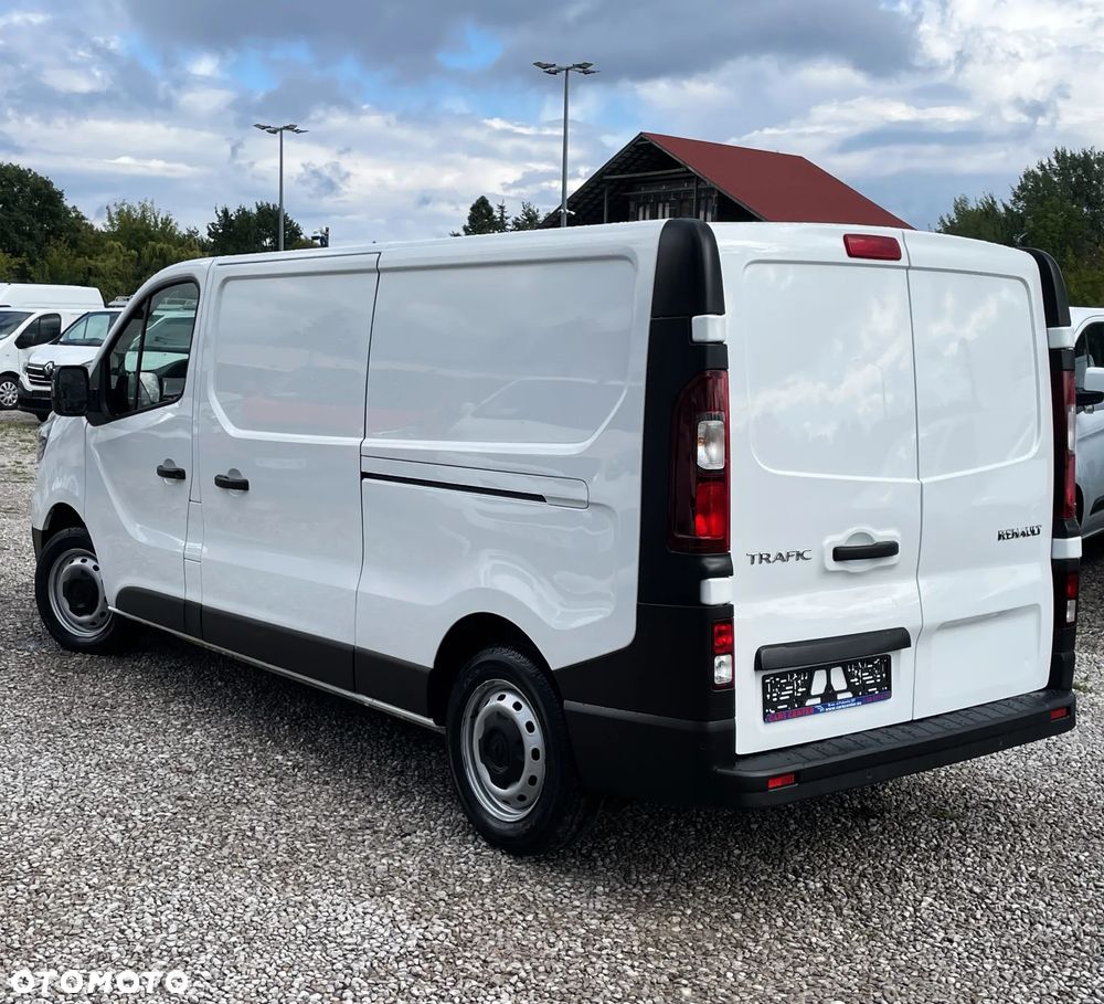 Renault Trafic - 11