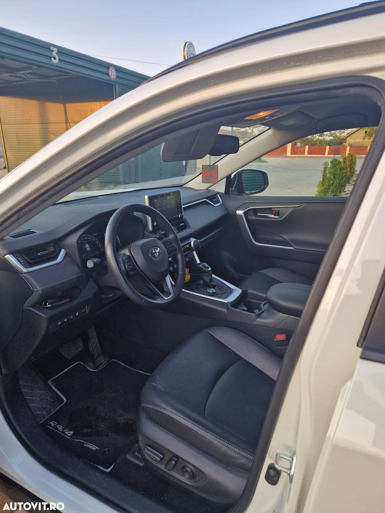 Toyota RAV4 2.5 Hybrid VVT-iE 4x4 Luxury - 6