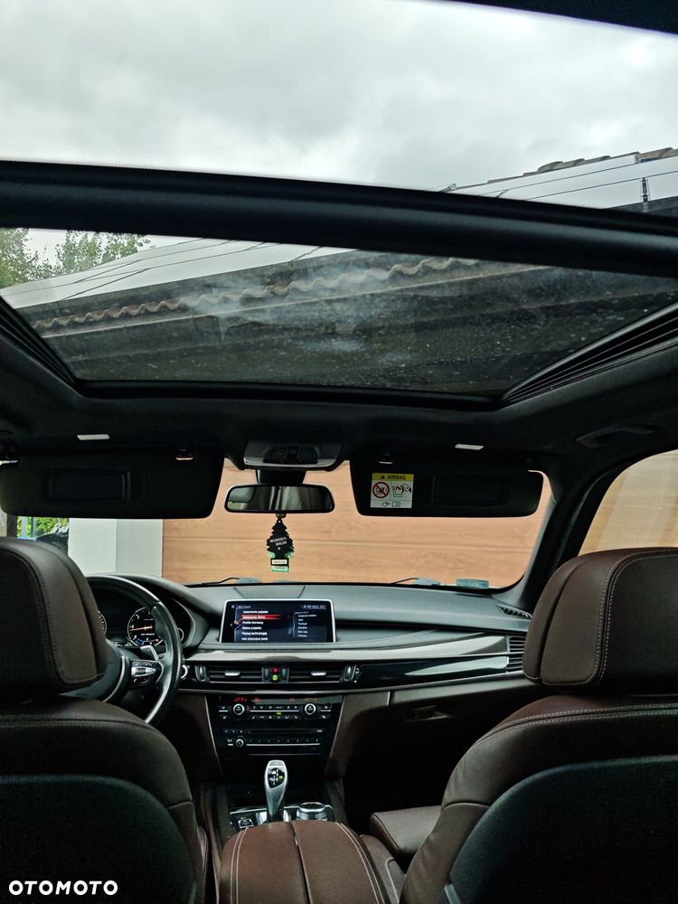 BMW X5 M M50d - 12