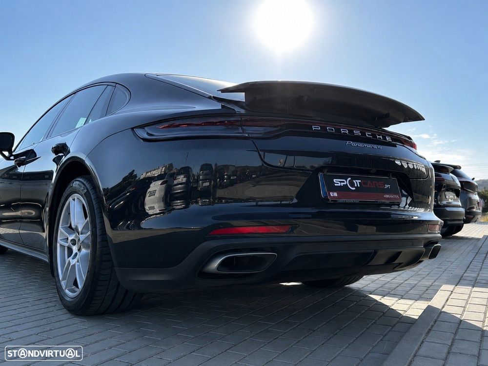 Porsche Panamera 4 - 4