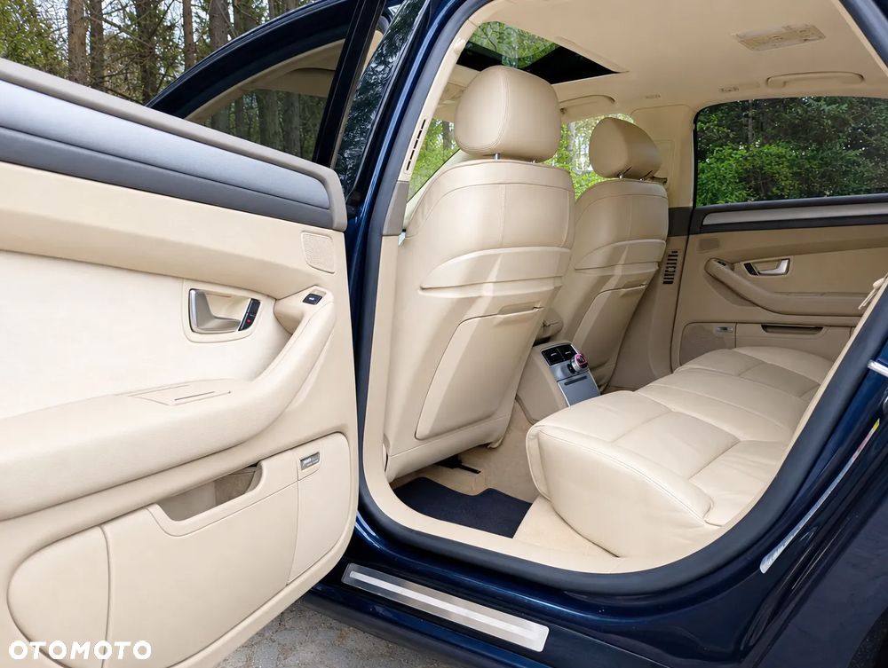Audi A8 2004 photo 3