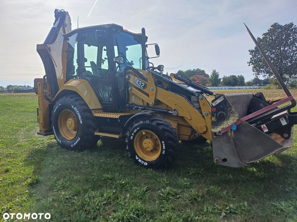 Caterpillar 432 - 4