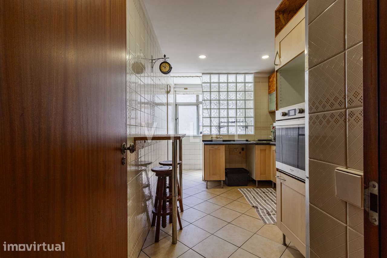 Apartamento T2 no centro de Esgueira, para arrendamento - Grande imagem: 2/27