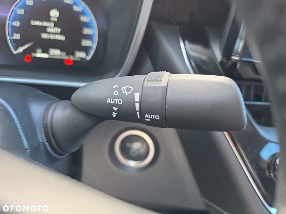 Toyota Corolla 1.8 Hybrid Comfort - 25