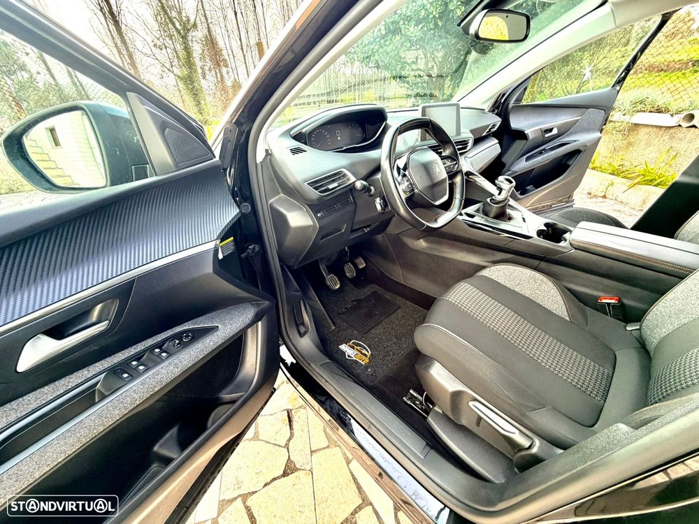 Peugeot 3008 1.2 PureTech Active - 16