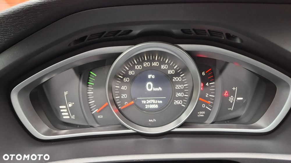 Volvo V40 D2 Kinetic - 7