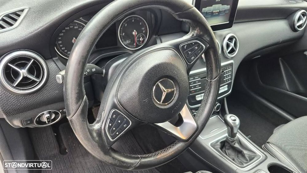 Mercedes-Benz A 160 d Urban - 3