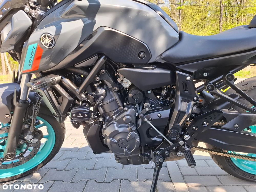 Yamaha MT - 6