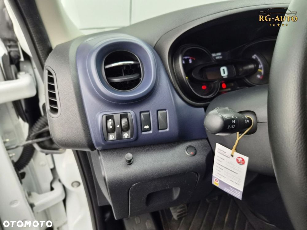 Opel Vivaro - 26
