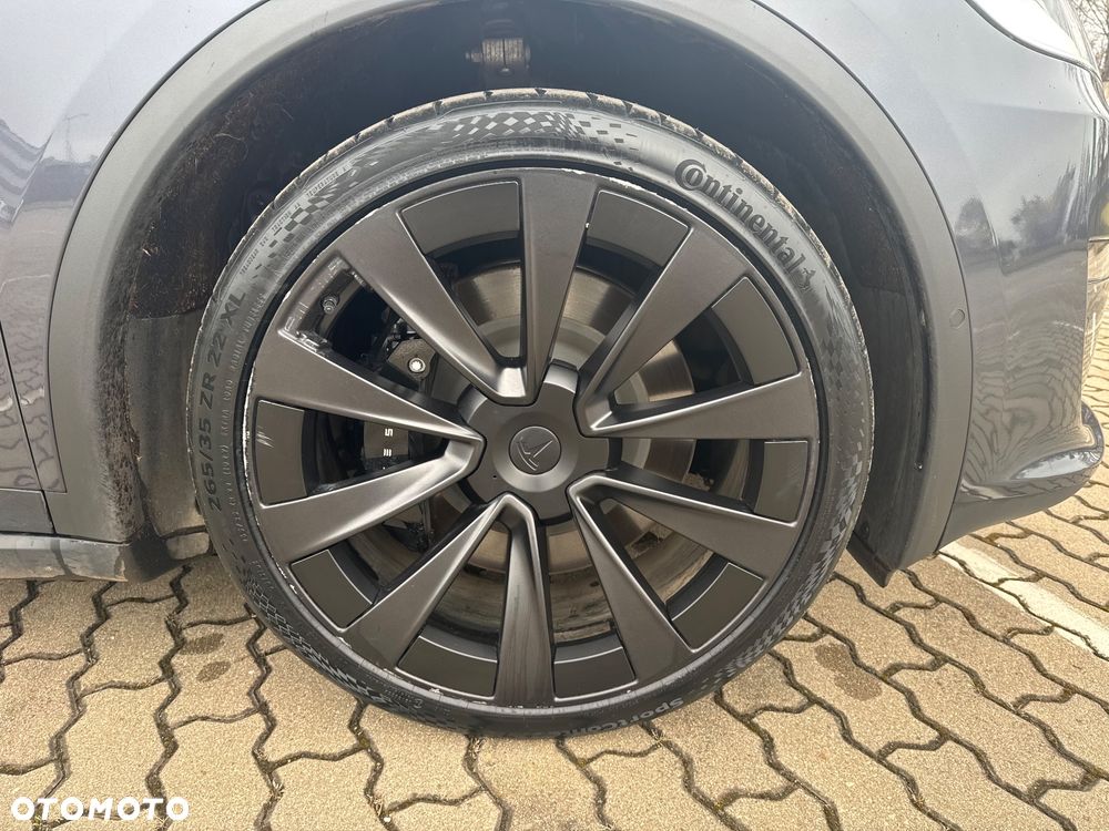 Tesla Model X Plaid - 13
