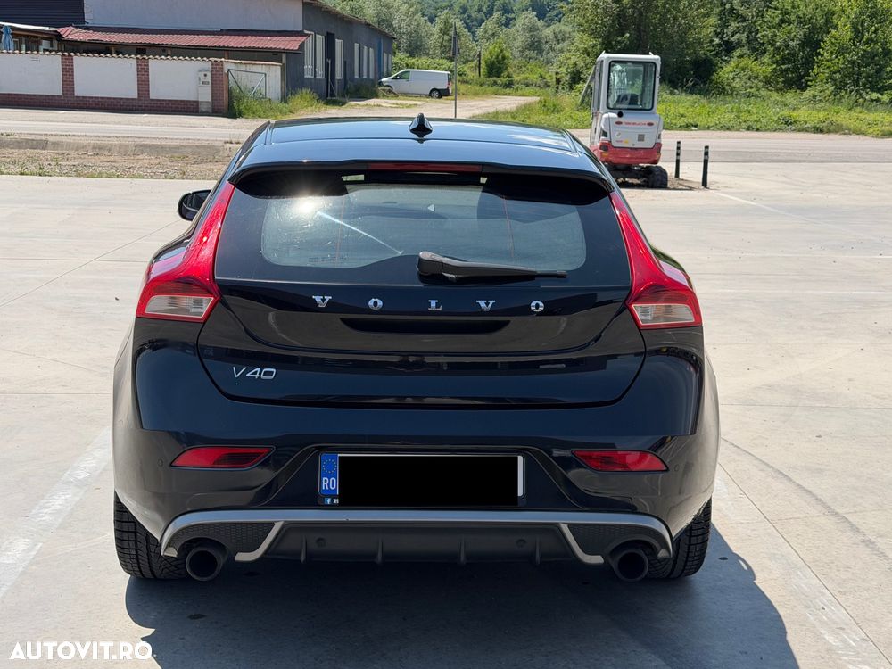 Volvo V40 D4 VEA R-Design - 6
