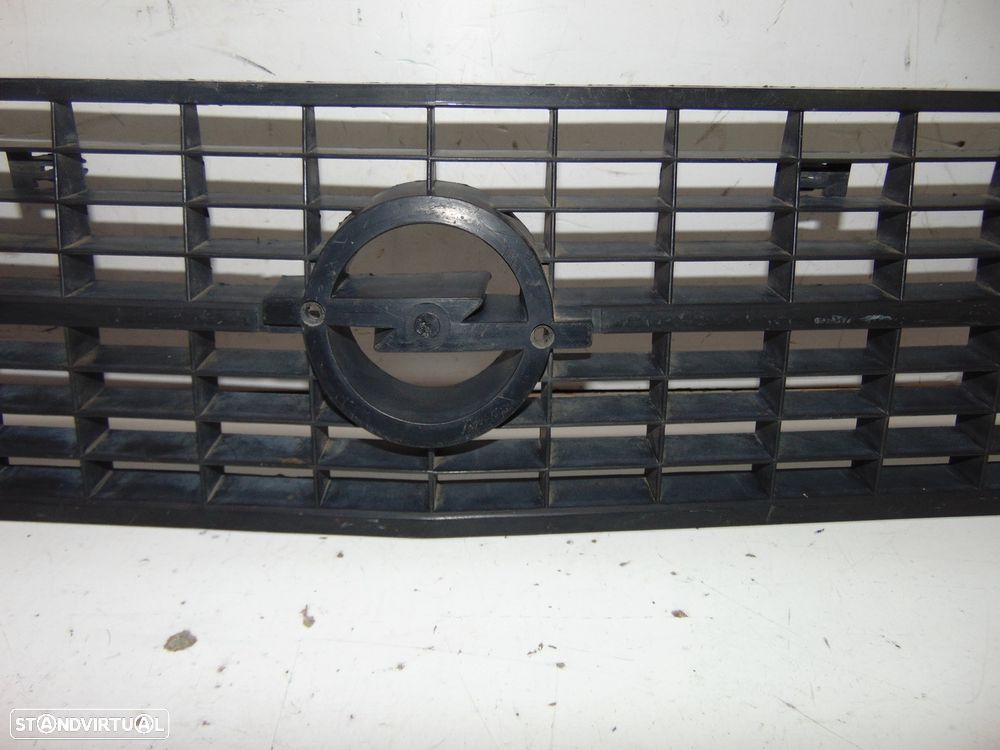 Opel grelha - 4