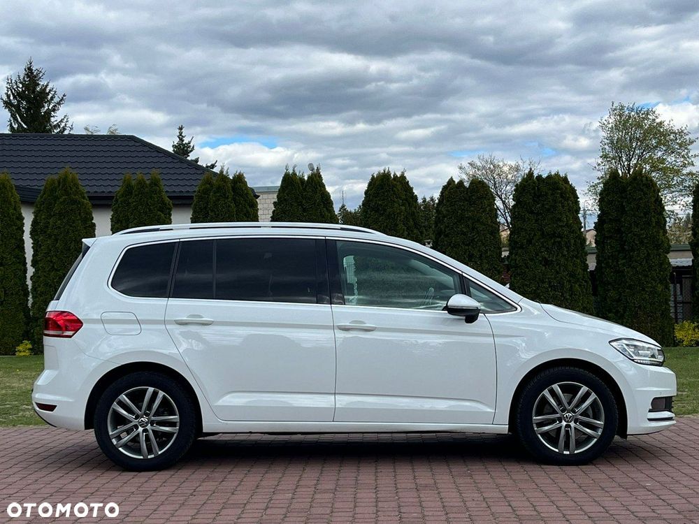 Volkswagen Touran - 6