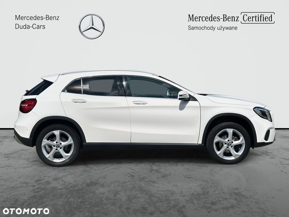 Mercedes-Benz GLA - 5