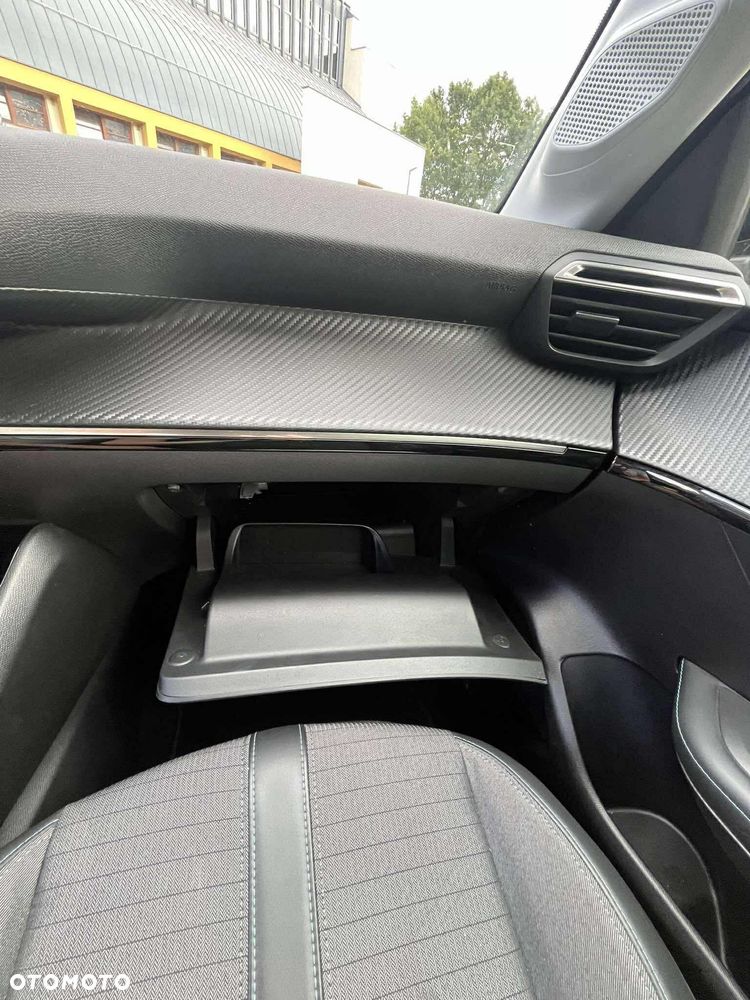 Peugeot 208 1.2 PureTech Allure S&S EAT8 - 11