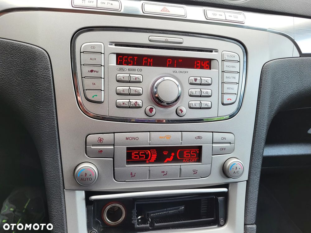 Ford S-Max - 20