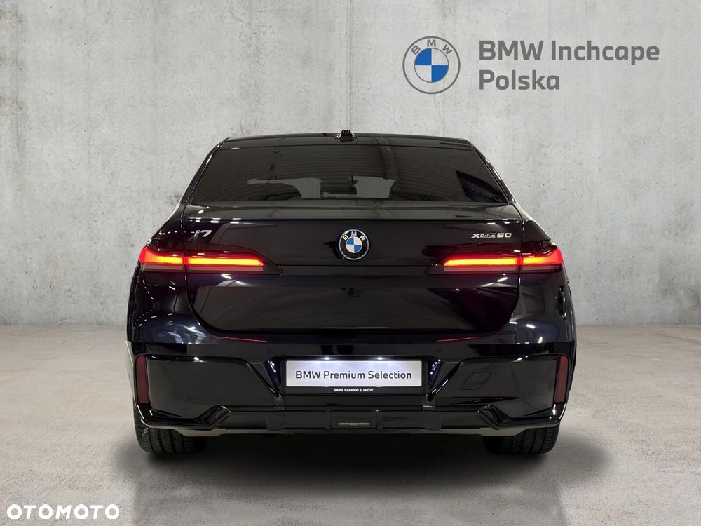 BMW i7 - 5