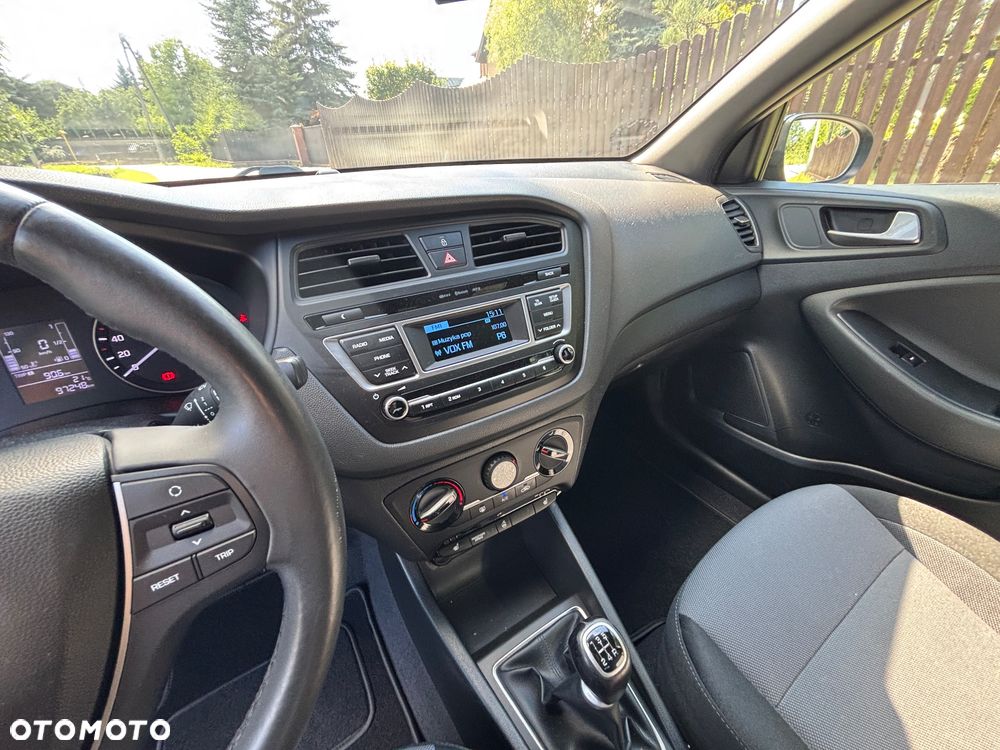 Hyundai i20 1.2 Passion - 9