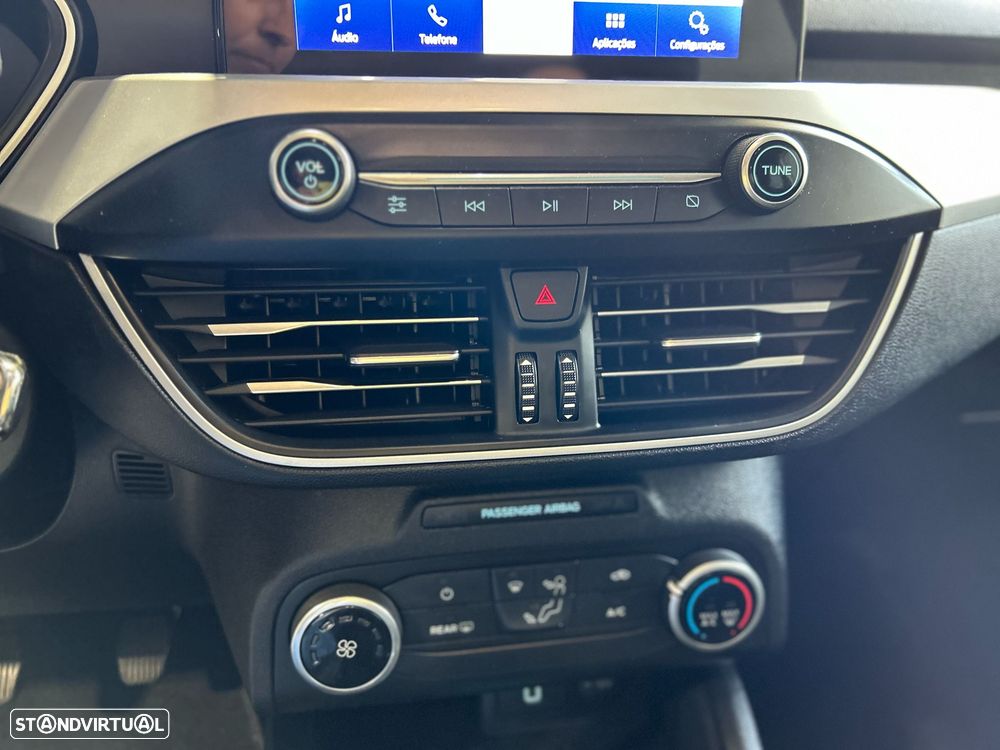 Ford Focus 1.5 EcoBlue S&S COOL&CONNECT - 29