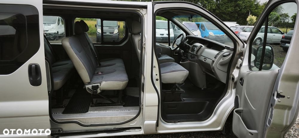 Opel Vivaro - 9