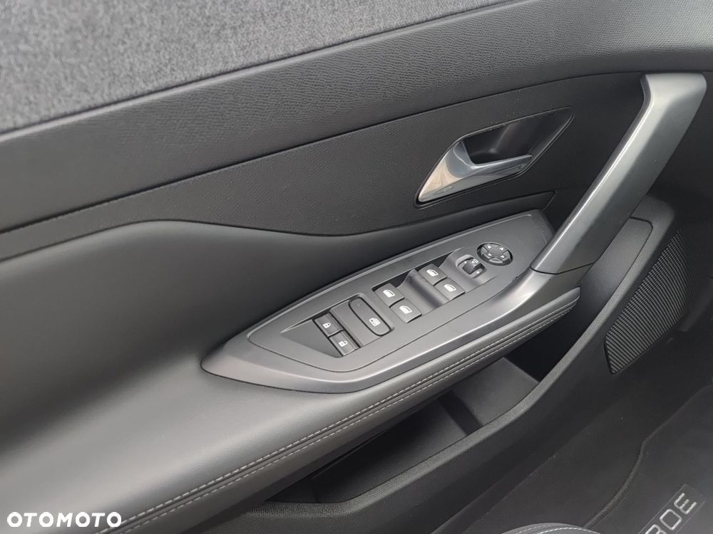 Peugeot 308 1.2 PureTech GPF Allure Pack S&S EAT8 - 28