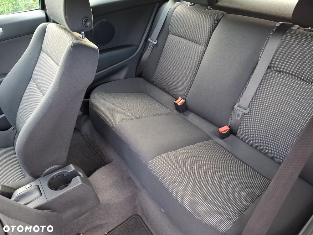 Opel Astra GTC 1.6 Easytronic Edition - 19