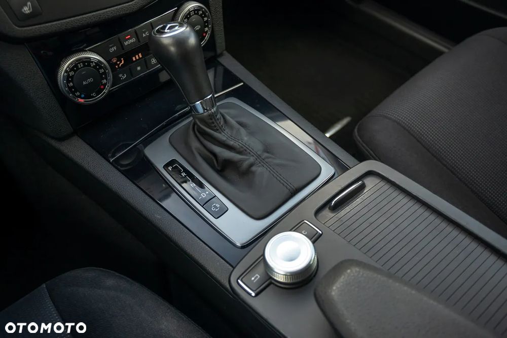 Mercedes-Benz Klasa C 200 CDI DPF Automatik Elegance - 25