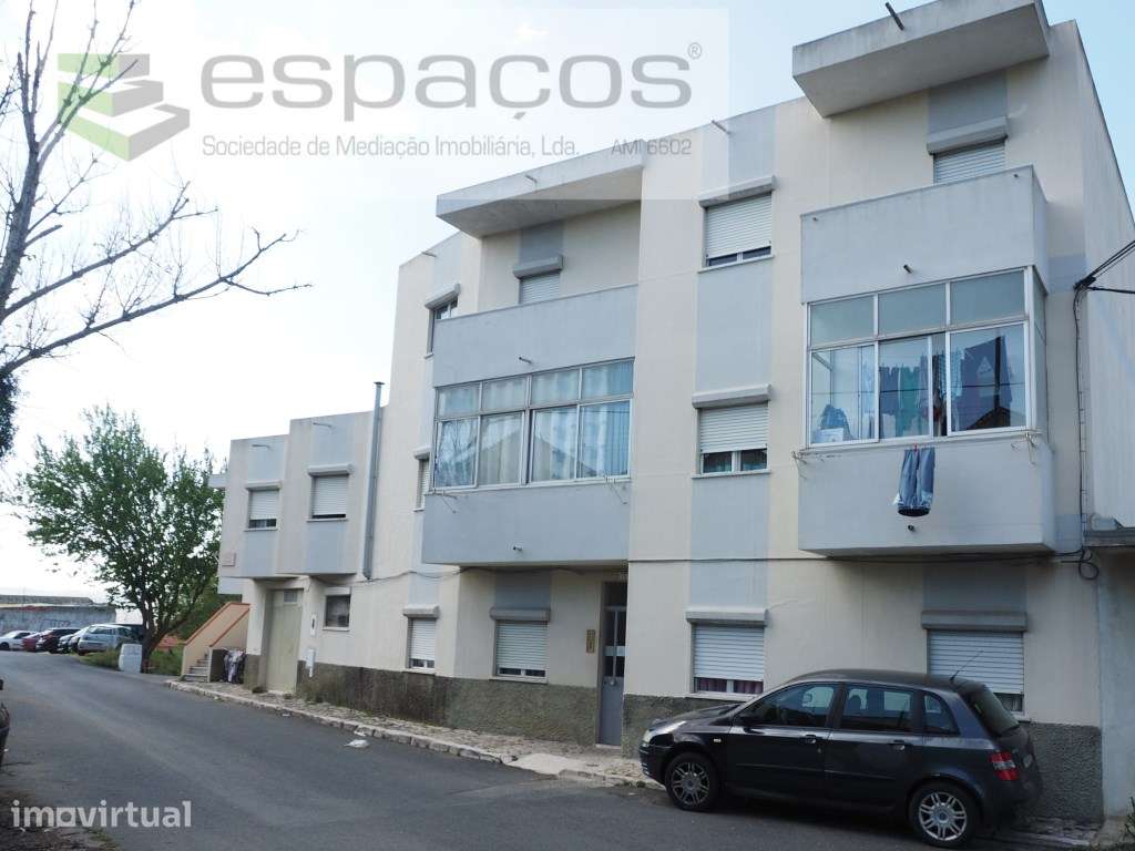 Prédio em Olival Basto, Odivelas - Grande imagem: 3/12