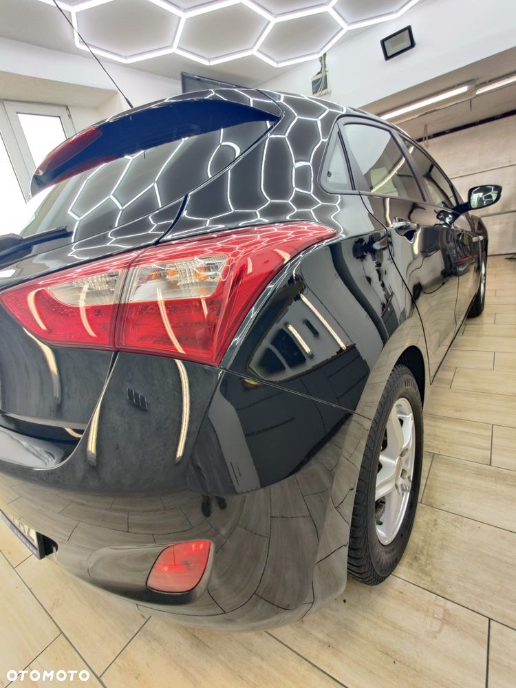 Hyundai i30 blue 1.4 Classic - 39
