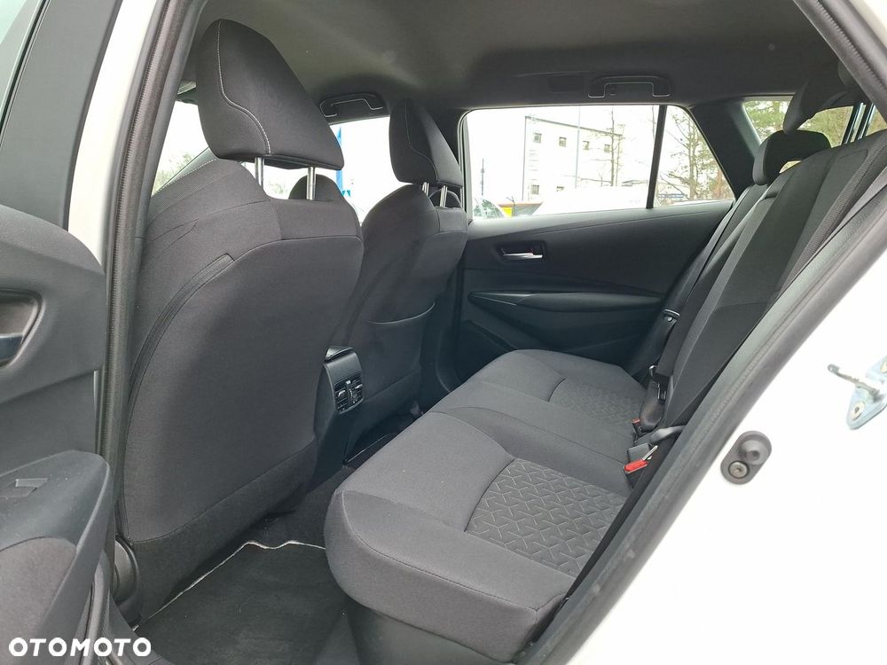 Toyota Corolla 1.8 Hybrid Comfort - 17