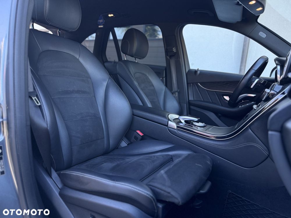 Mercedes-Benz GLC 220 d 4Matic 9G-TRONIC - 28