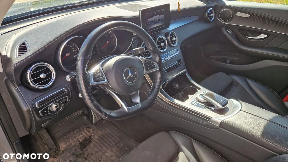 Mercedes-Benz GLC - 23
