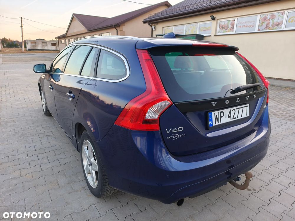 Volvo V60 D2 Drive-E Ocean Race - 11