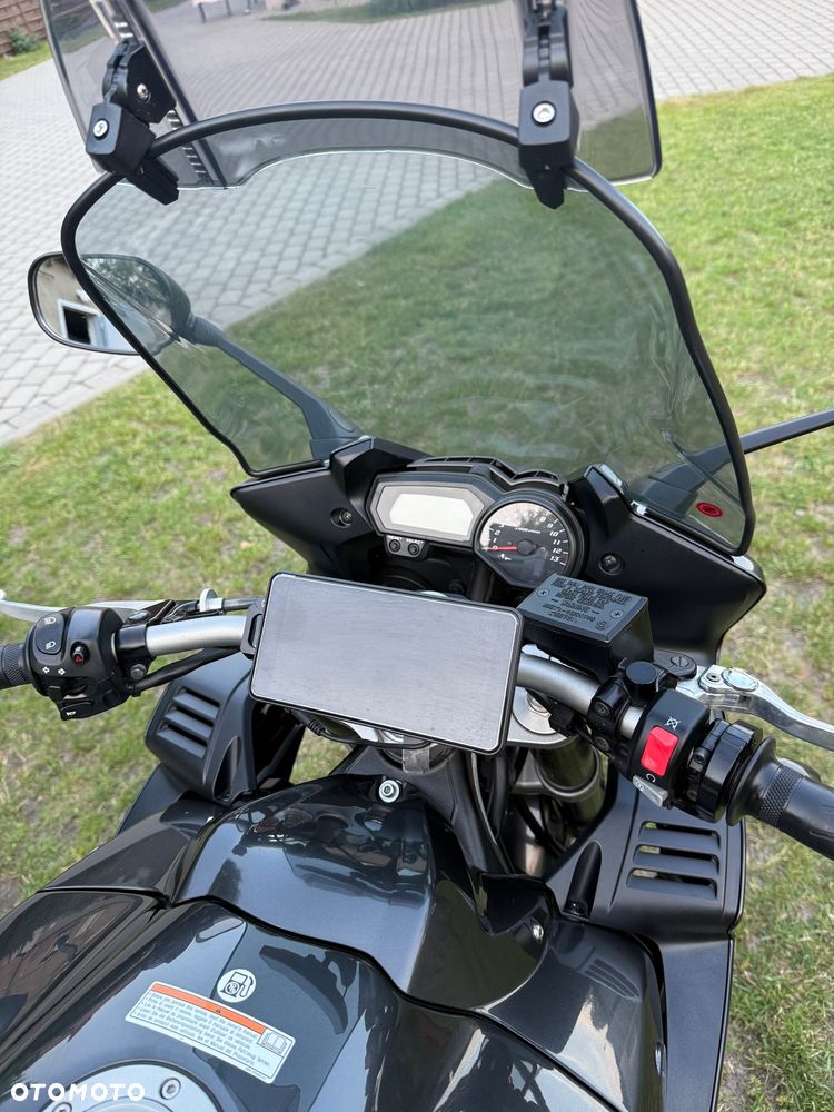Yamaha FZ - 12