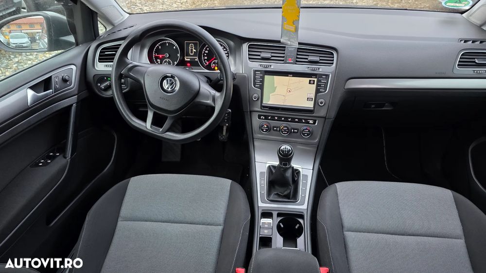 Volkswagen Golf 1.6 TDI (BlueMotion Technology) Trendline - 11