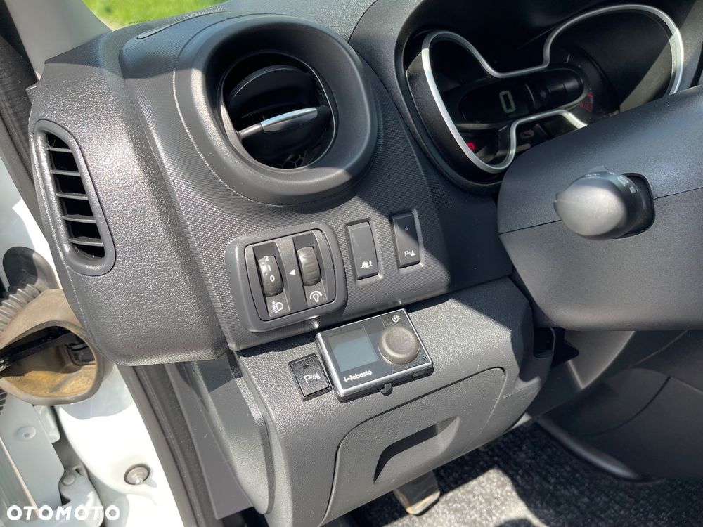 Renault Trafic - 19