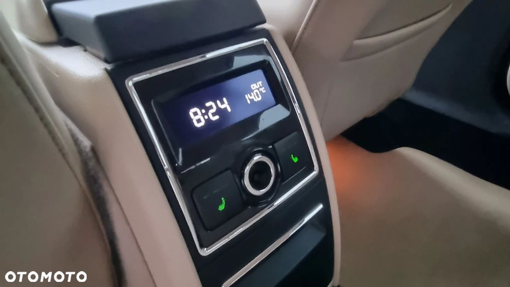 Skoda Superb 3.6 FSI 4x4 Platinum DSG - 19
