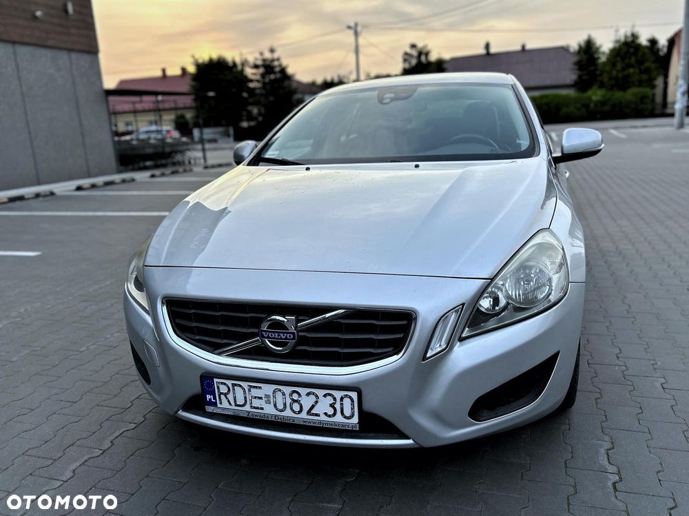 Volvo V60 D3 Geartronic Momentum - 6