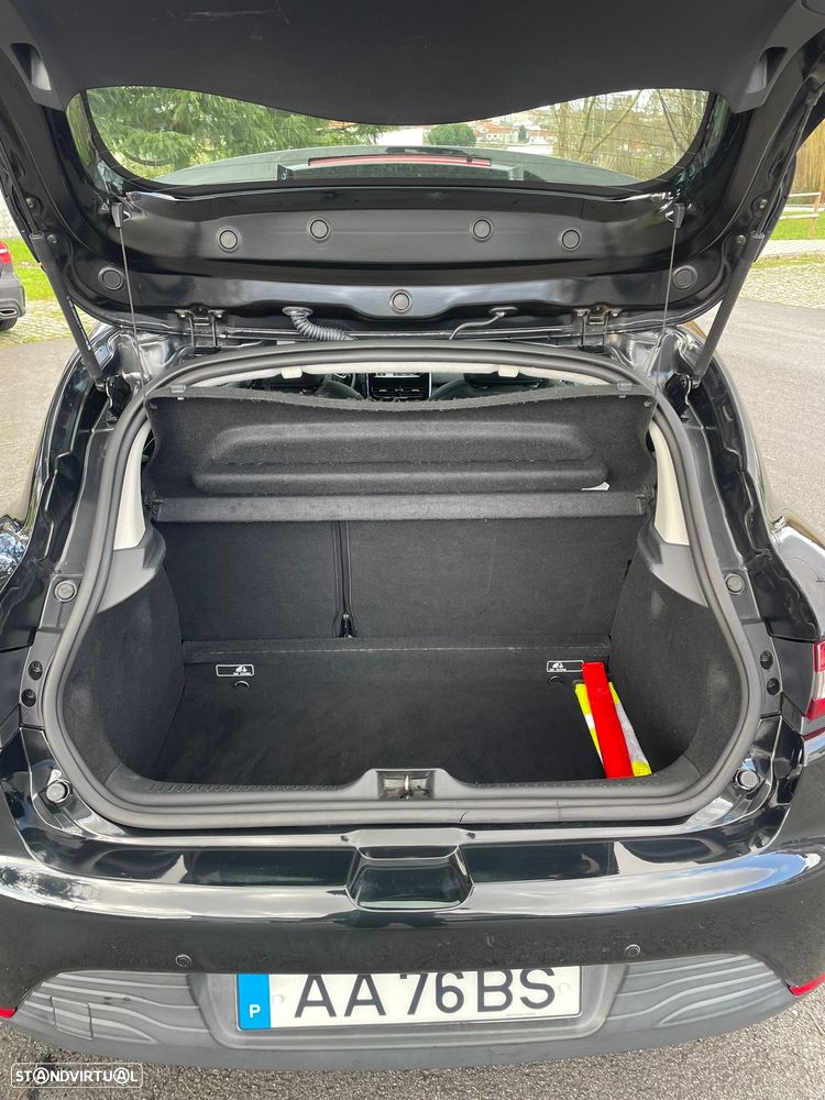 Renault Clio 1.5 dCi Dynamique S - 12