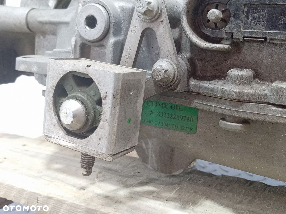 BMW M4 G82 G83 M3 G80 3.0 510KM SKRZYNIA AUTOMAT RWD 8L76AZ 9504846 - 9