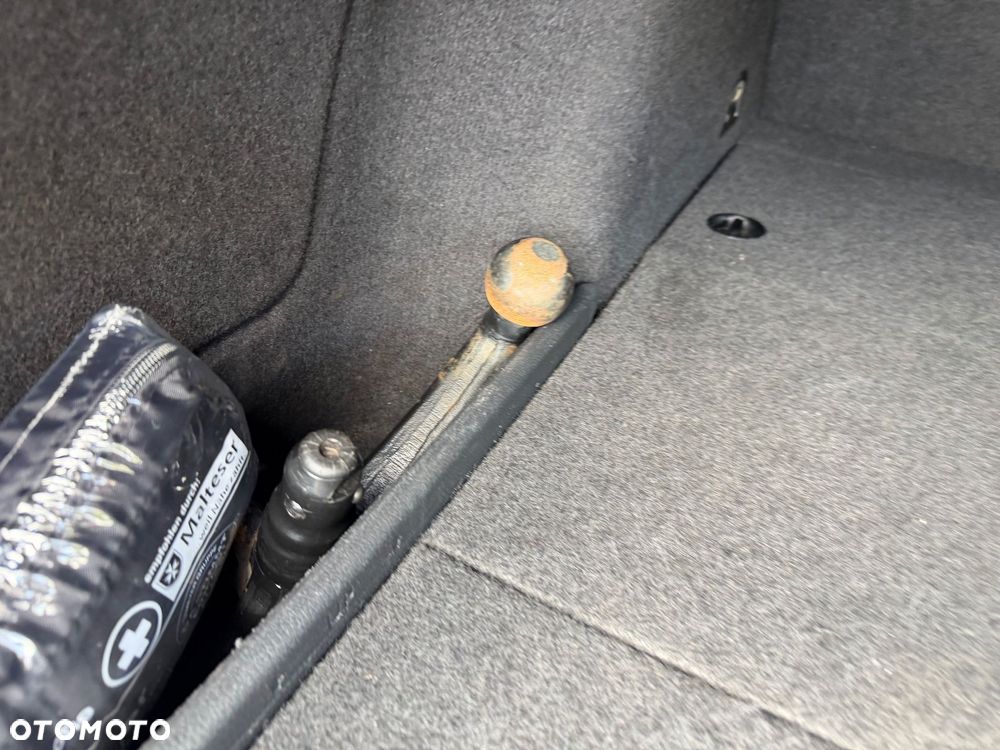 Volkswagen Golf GTD 2.0 TDI SCR DSG - 28