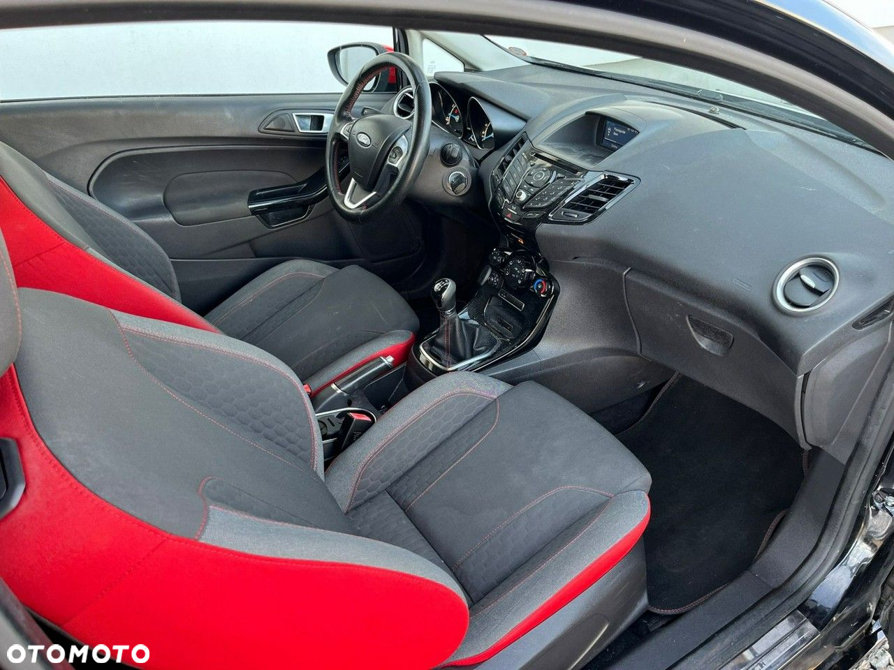 Ford Fiesta - 12