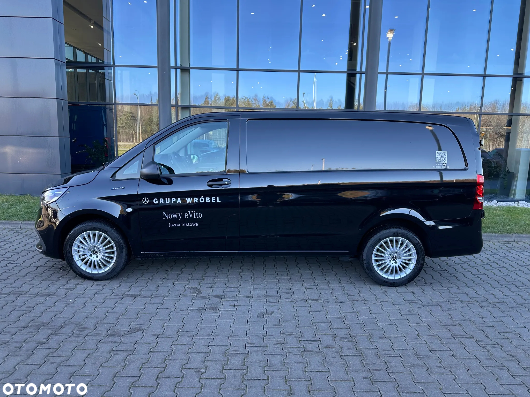 Mercedes-Benz eVito 112 Furgon Długi 3200 mm - 4