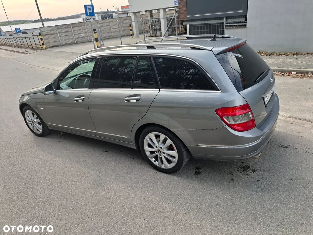 Mercedes-Benz Klasa C 180 Kompressor BlueEFFICIENCY - 23