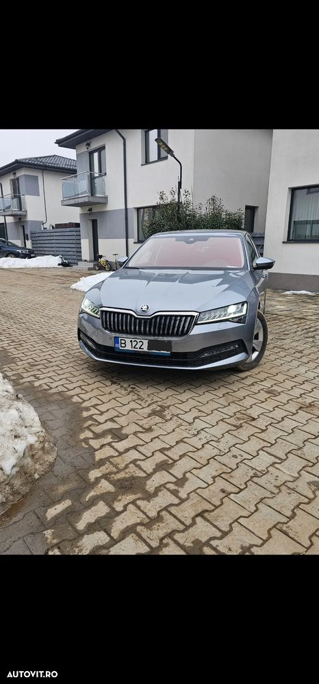 Skoda Superb 2.0 TDI DSG Ambition - 5