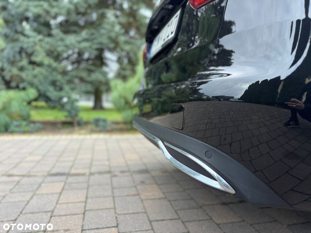 Mercedes-Benz Klasa C 250 (BlueTEC) d 4Matic T 7G-TRONIC - 13