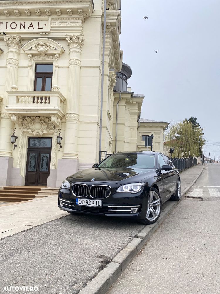 BMW Seria 7 730d xDrive - 14