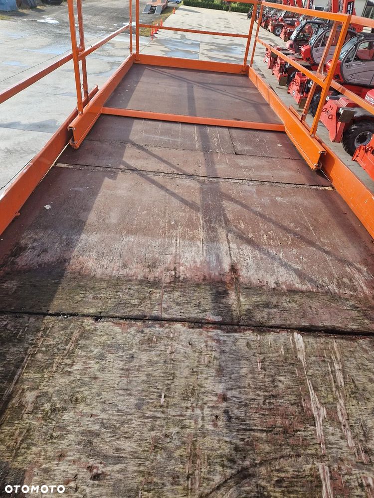 JLG 203-24 R444 - 24