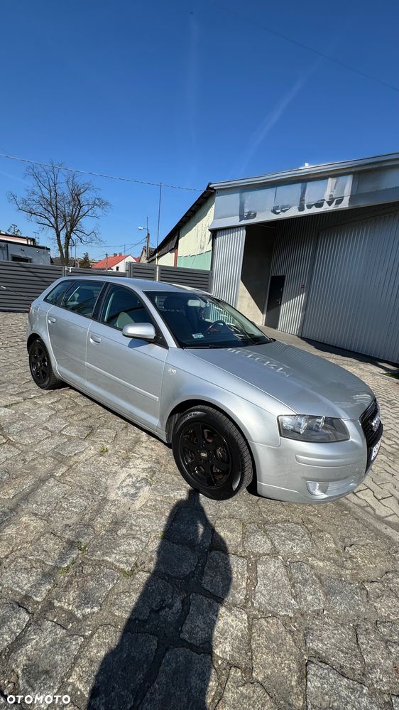 Audi A3 Sportback 2.0 FSI Ambiente Tiptr - 19