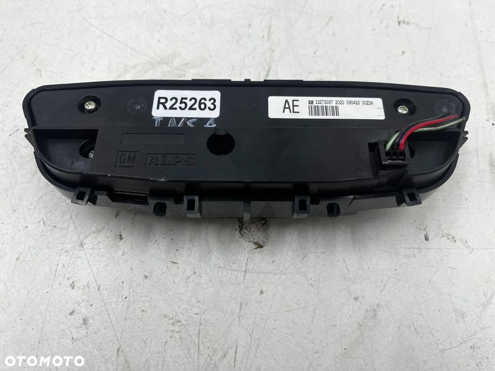 Panel klimatyzacji Opel Insignia A 08-17r. sterowania nawiewem wentylacją 13273097 - 6